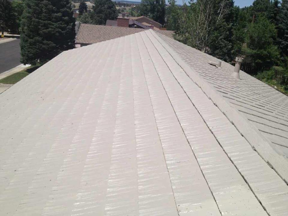 Painted metal roof on a Colorado mountain home